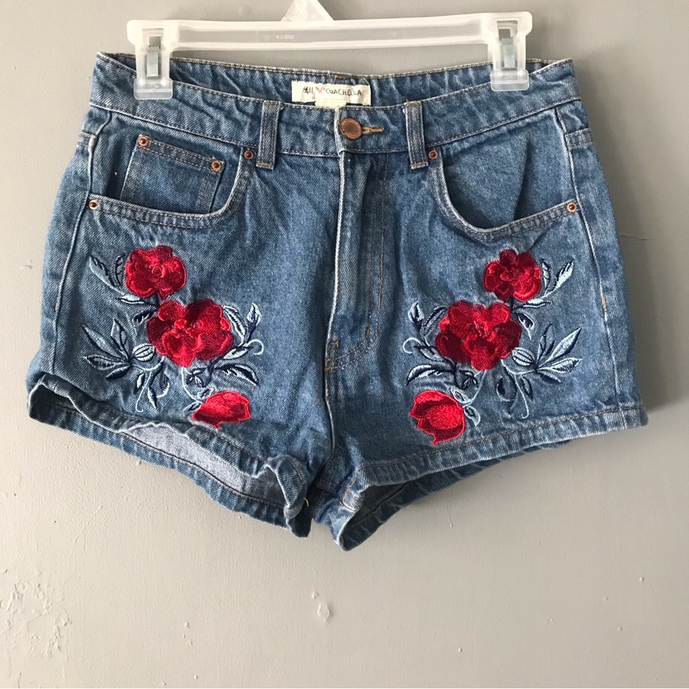 H&M Coachella Denim Jean Shorts with Floral Embroidery Size 8